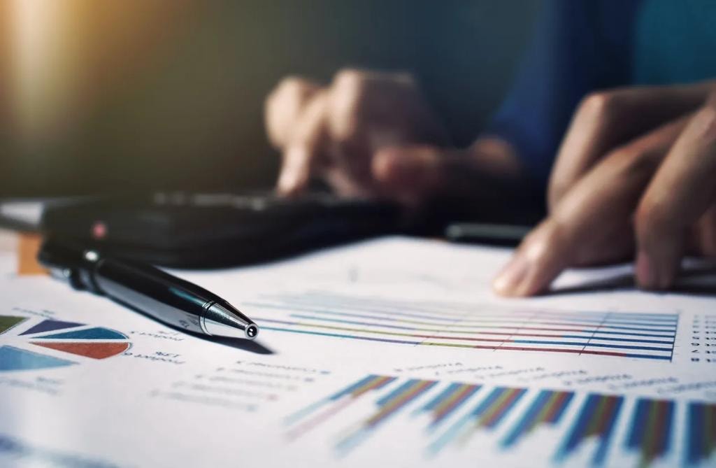 Business charts — Colorado Dept of Revenue